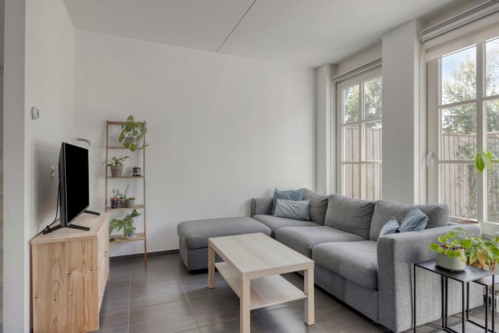 Foto 10 van Heeren van Zeventienplein 8