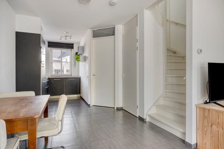 Foto 13 van Heeren van Zeventienplein 8