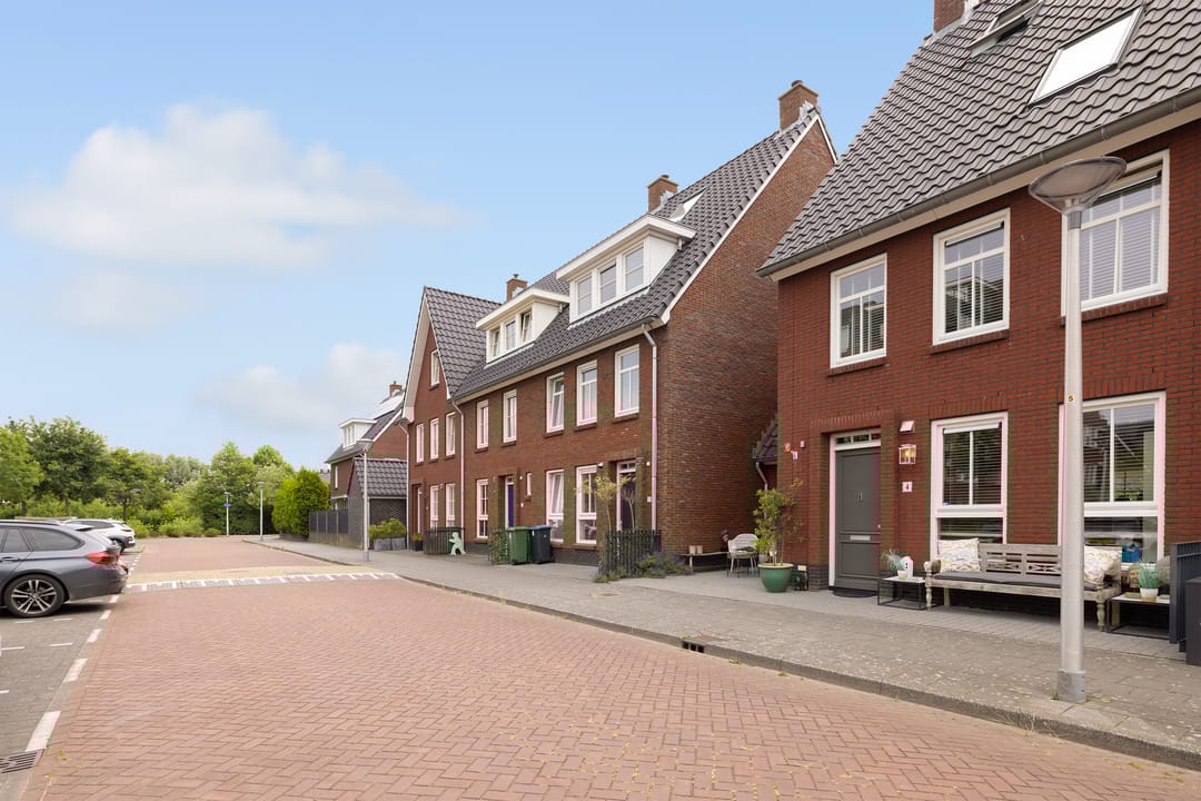 Photo 2 of Middachten 4