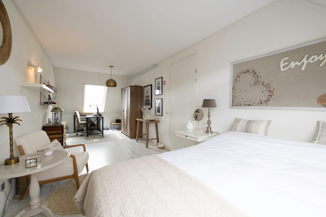 Photo 32 of Middachten 4