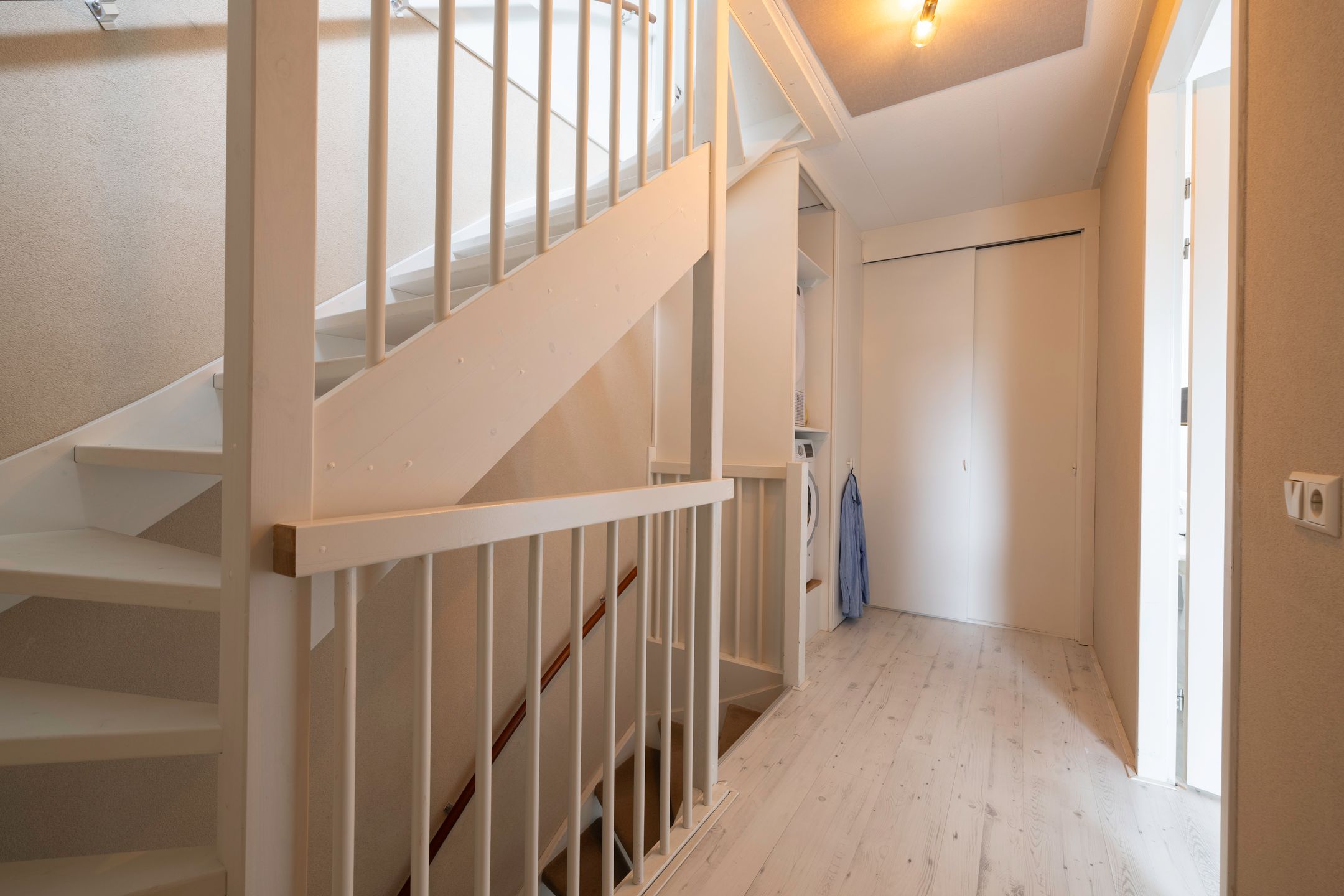 Photo 33 of Middachten 4