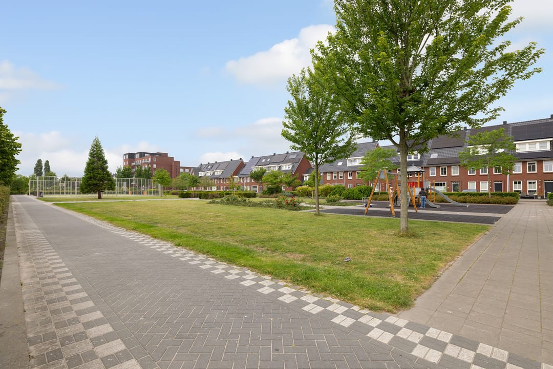 Photo 37 of Middachten 4