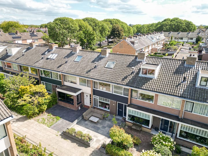 Foto 35 van Willem Alexanderplantsoen 15