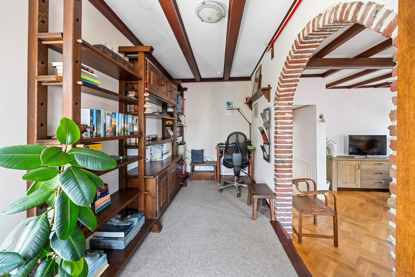 Foto 19 van Doctor van Noortstraat 60