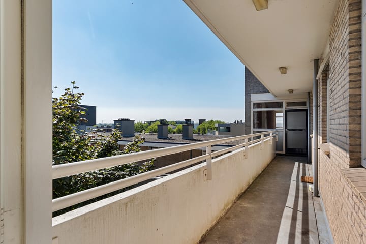 Photo 8 of Boulevard 1945 252