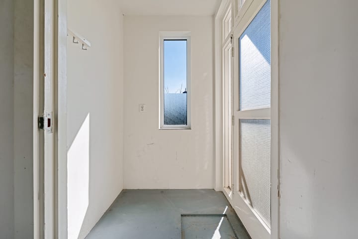 Photo 10 of Boulevard 1945 252