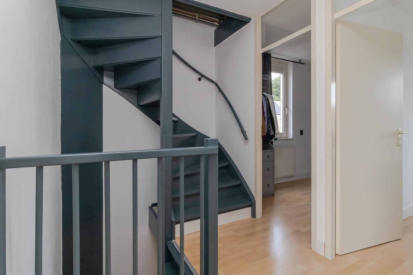 Foto 25 van Marsstraat 32