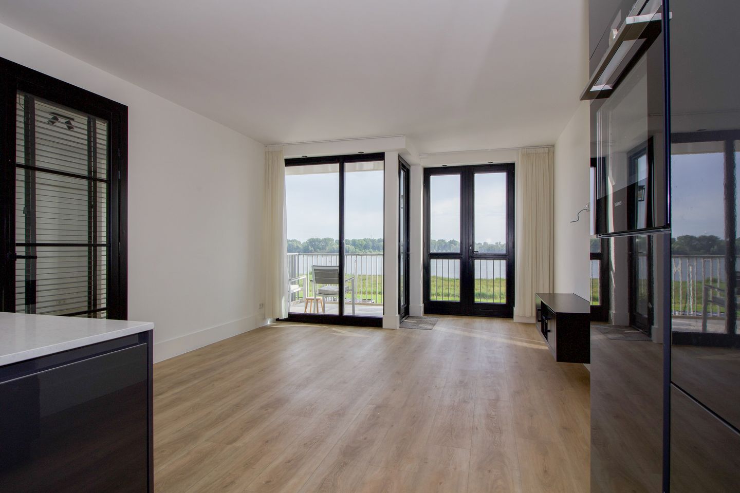 Foto 4 van Zuiderzeeboulevard 30