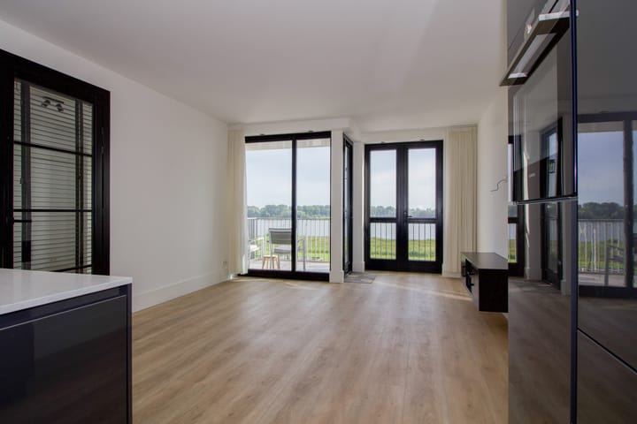 Foto 4 van Zuiderzeeboulevard 30