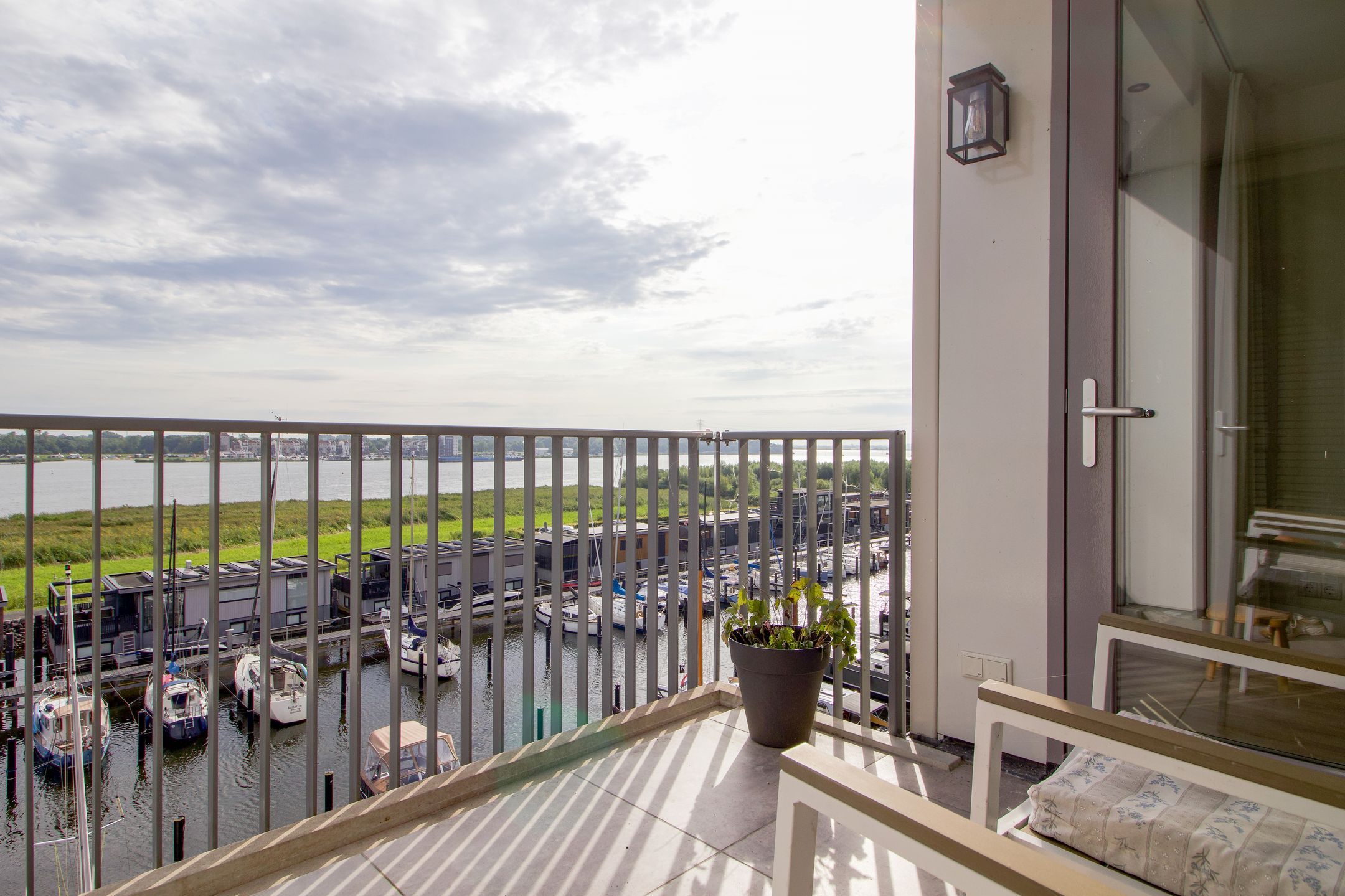 Foto 9 van Zuiderzeeboulevard 30