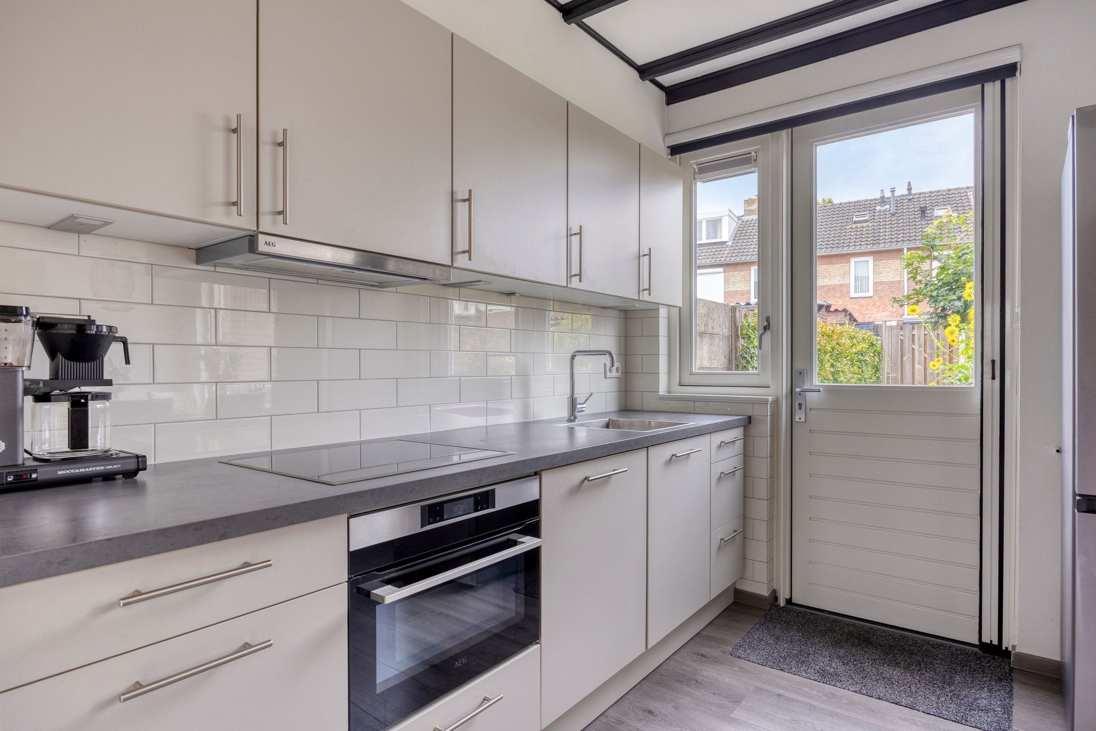 Foto 15 van Heer van Rodestraat 169