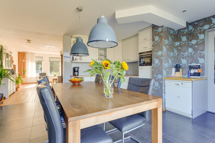 Foto 15 van De Regenboog 30