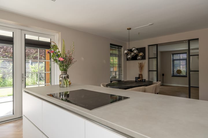 Foto 17 van Sadelijnstraat 12