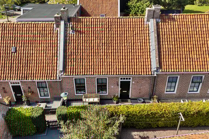Tsjerkebuorren 11 main image