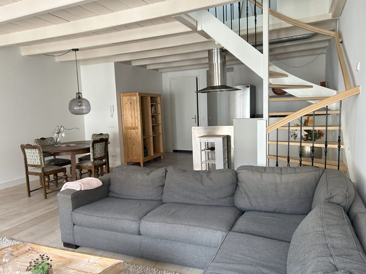 Photo 2 of Hinthamereinde 76-E