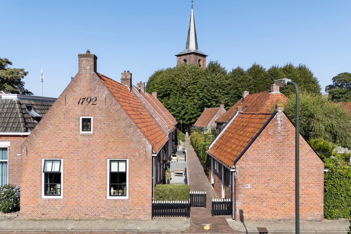 Foto 10 van Tsjerkebuorren 11