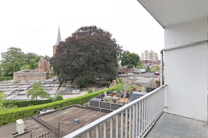 Photo 4 of Bergse Dorpsstraat 28-B02