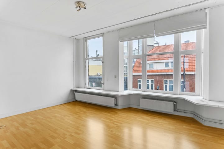 Photo 8 of Bergse Dorpsstraat 28-B02