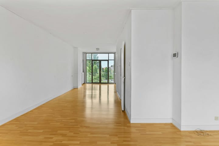 Photo 9 of Bergse Dorpsstraat 28-B02