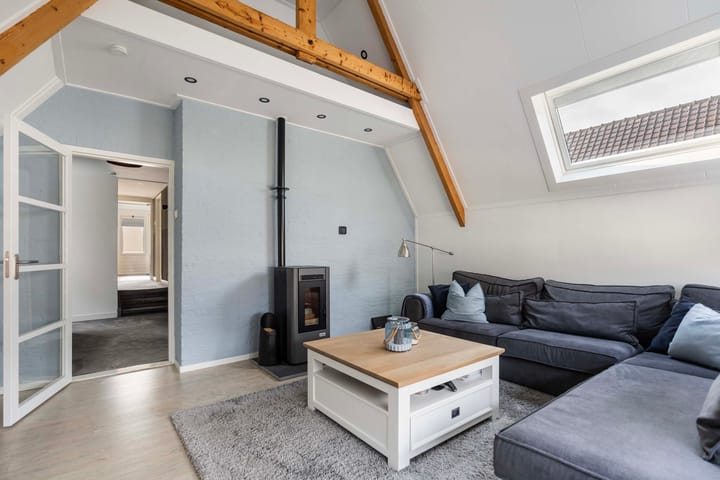 Photo 2 of Weidestraat 3-A