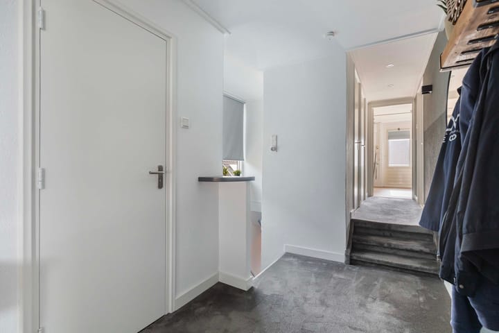 Photo 8 of Weidestraat 3-A