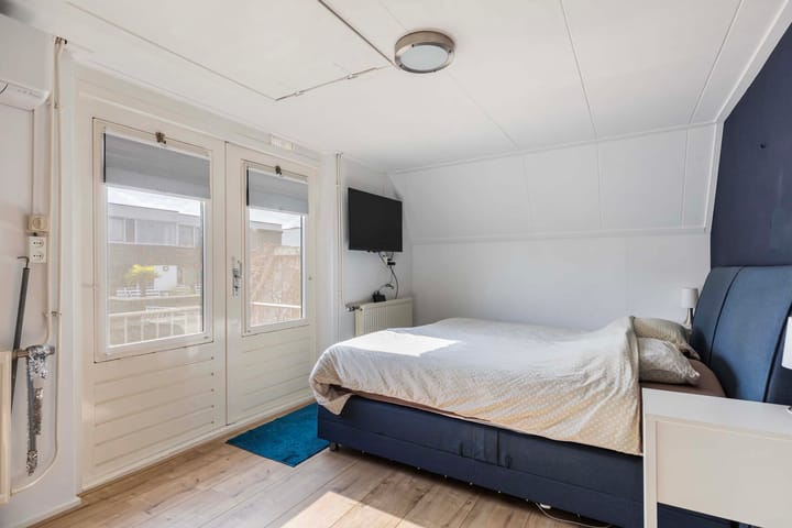 Photo 12 of Weidestraat 3-A