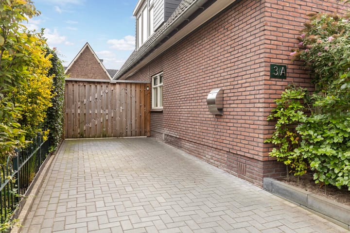 Photo 24 of Weidestraat 3-A