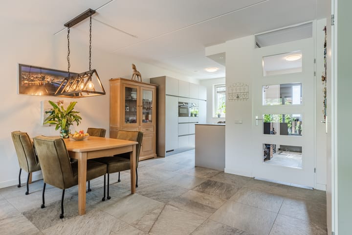 Photo 14 of Maximastraat 62