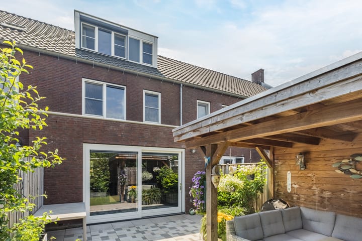 Photo 33 of Maximastraat 62