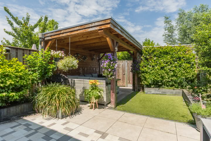 Photo 37 of Maximastraat 62