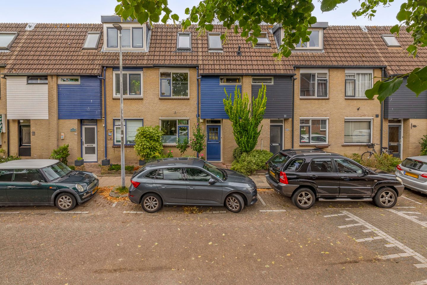 Foto 1 van Aart van der Leeuwstraat 19