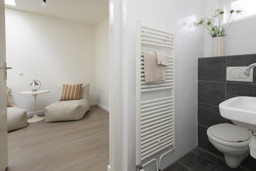 Foto 33 van Leliestraat 11