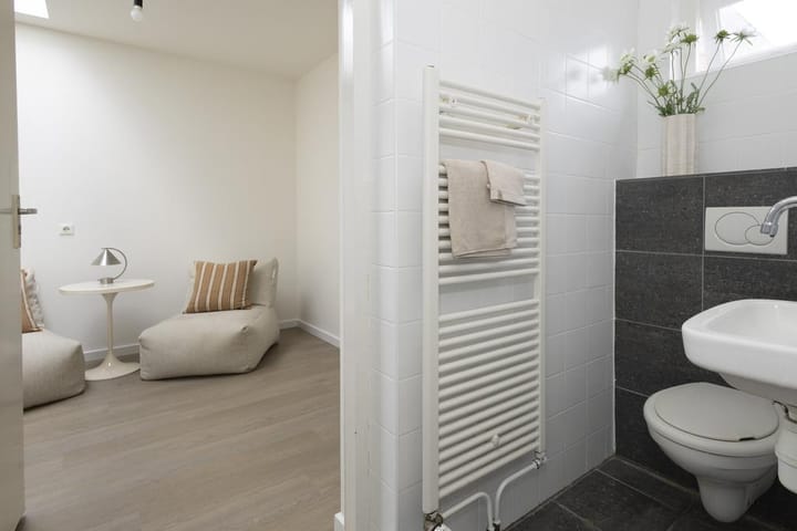 Foto 33 van Leliestraat 11