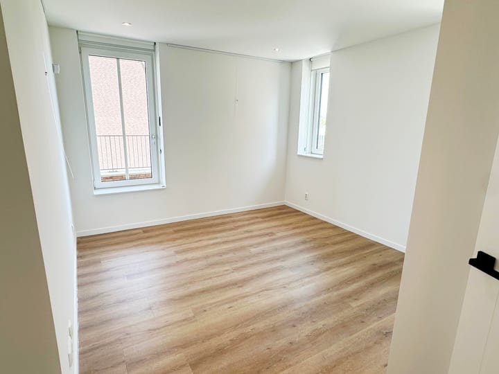 Foto 30 van Westeinderweg 11