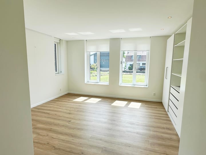 Foto 28 van Westeinderweg 11