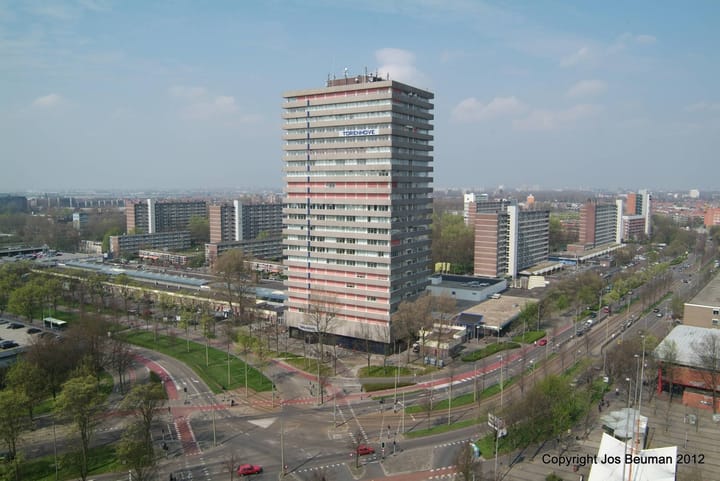 Martinus Nijhofflaan 2-B12