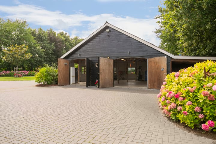 Foto 30 van L. Dolfingweg 2