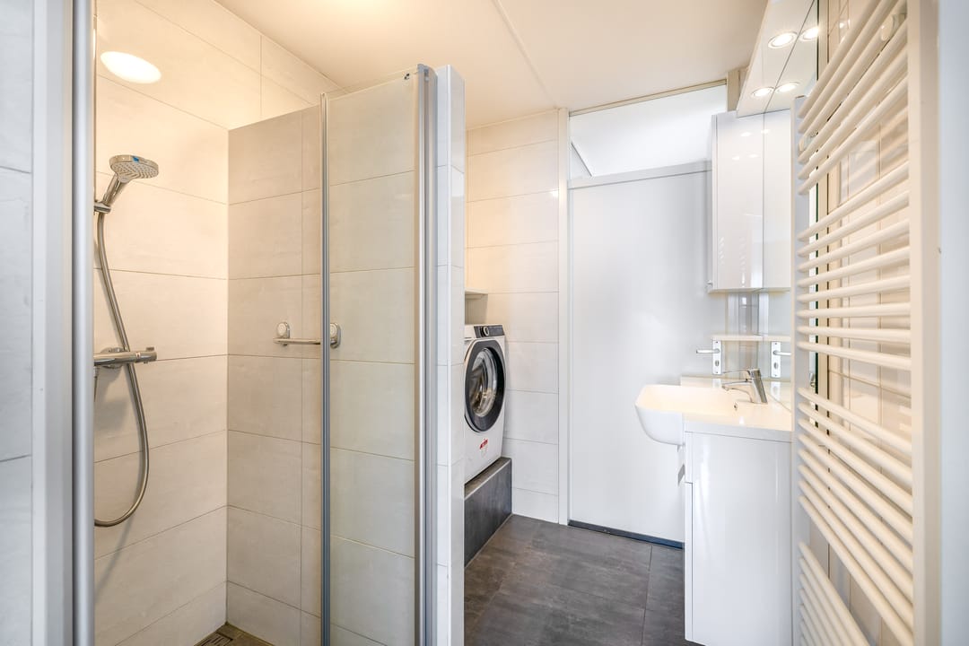 Foto 16 van Aart van der Leeuwstraat 7