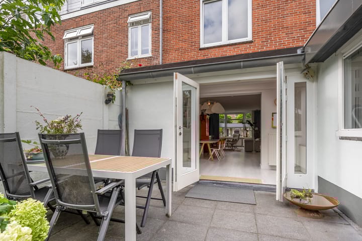 Foto 21 van Overtonstraat 24