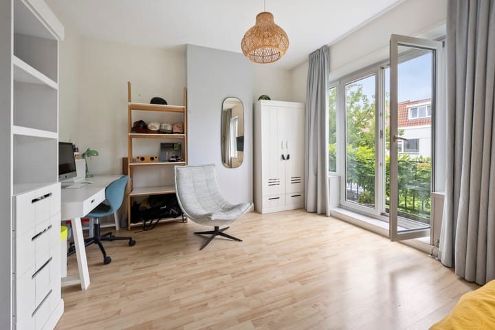 Foto 32 van Overtonstraat 24