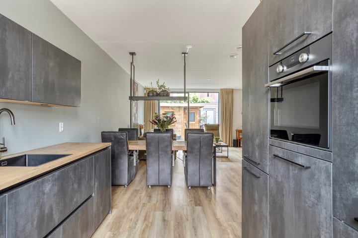 Foto 13 van Rijstpellerij 12