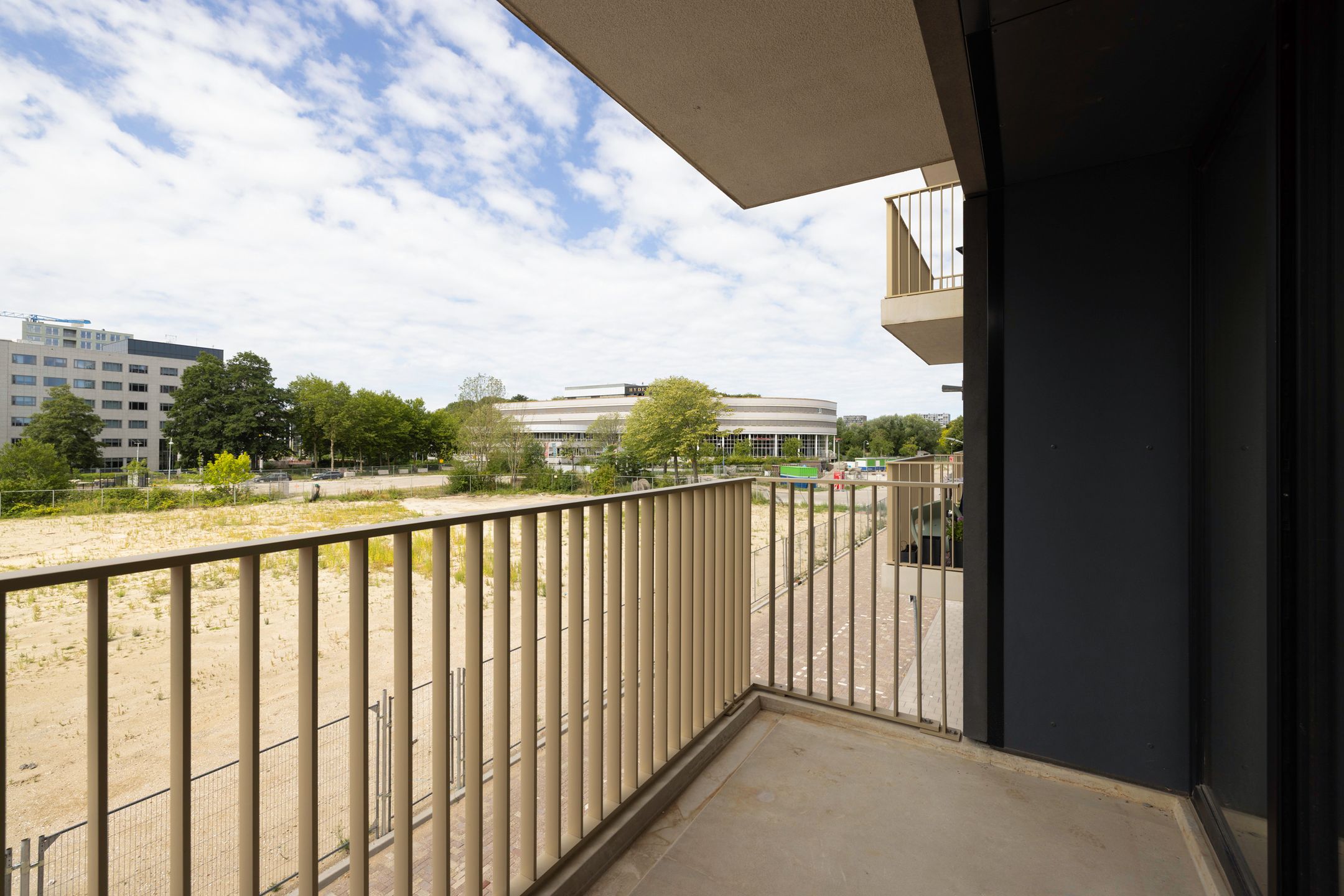 Foto 21 van Mies van der Rohestraat 245