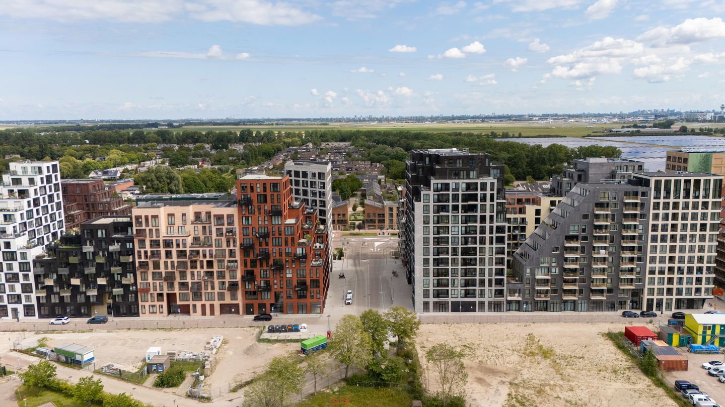 Foto 34 van Mies van der Rohestraat 245