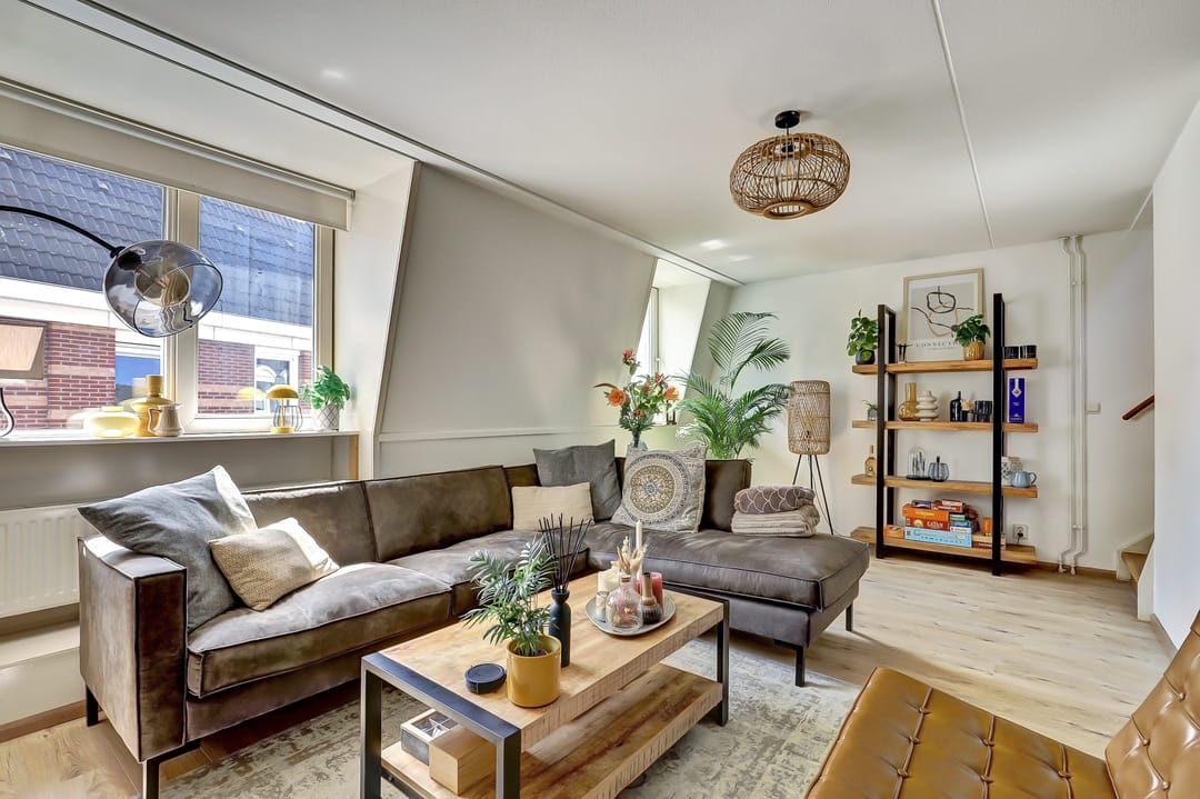 Photo 11 of Graaf van Burenstraat 2-F41