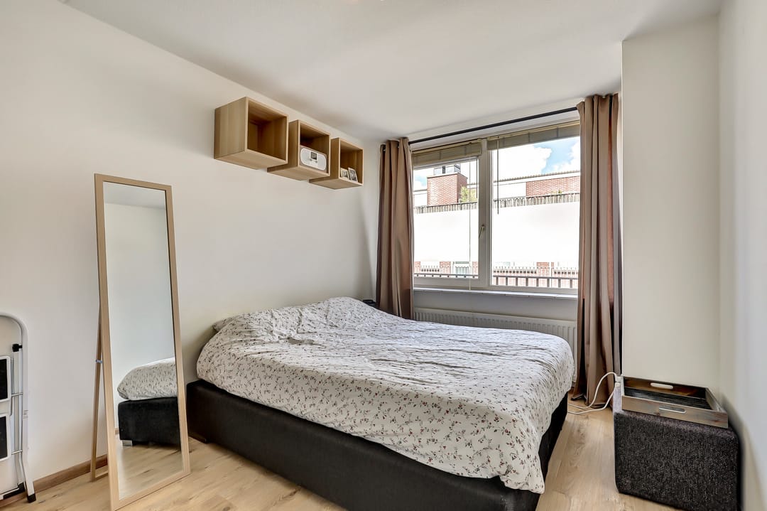 Photo 13 of Graaf van Burenstraat 2-F41