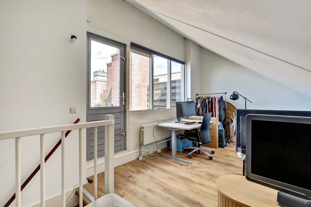 Photo 17 of Graaf van Burenstraat 2-F41