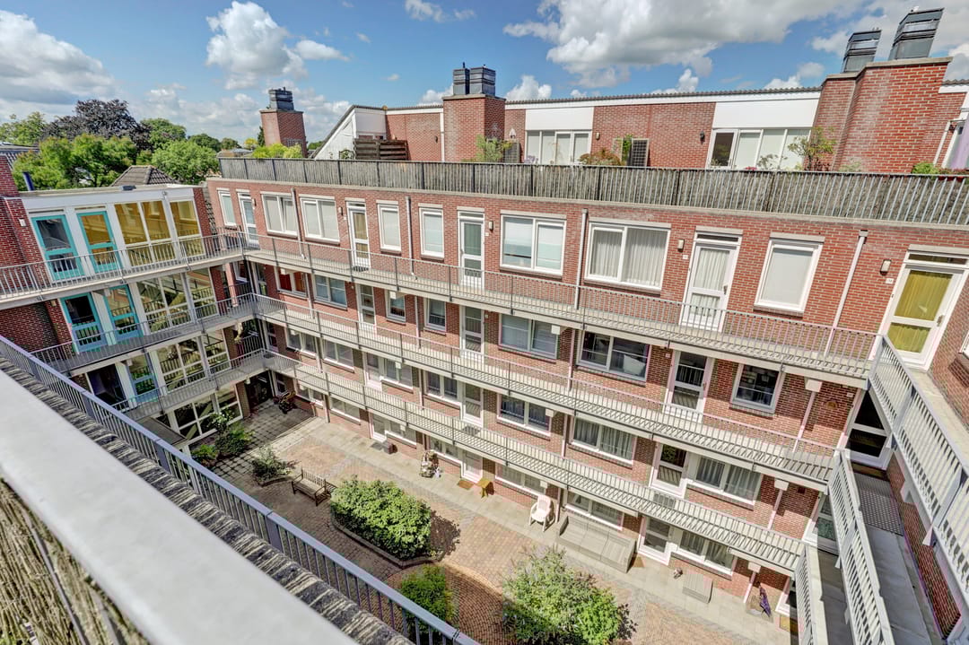 Photo 23 of Graaf van Burenstraat 2-F41