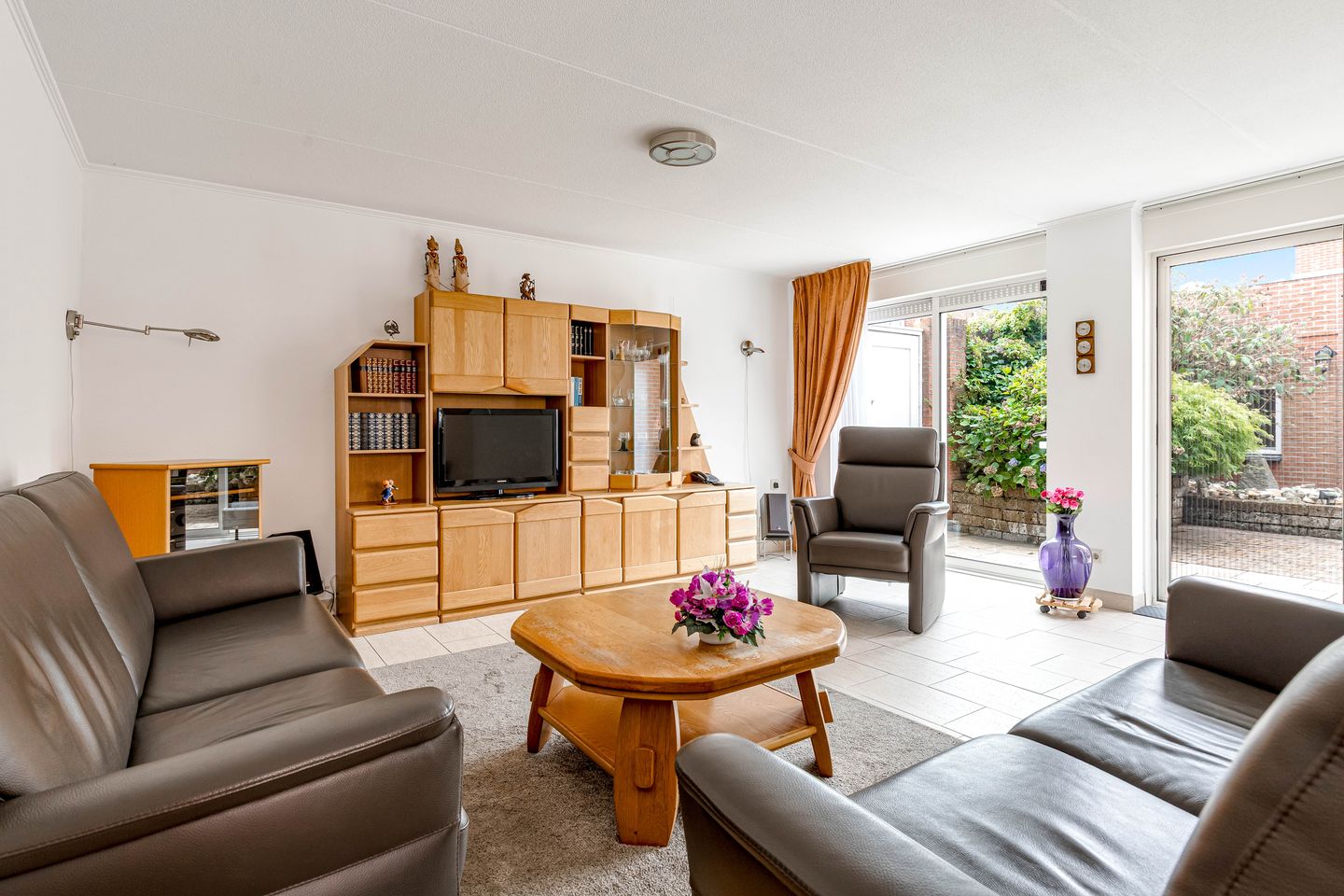 Photo 4 of Eendragt 6