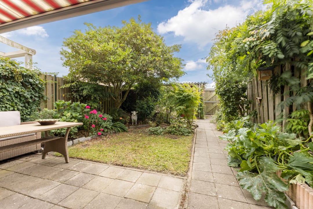 Photo 2 of Grieglaan 1-E