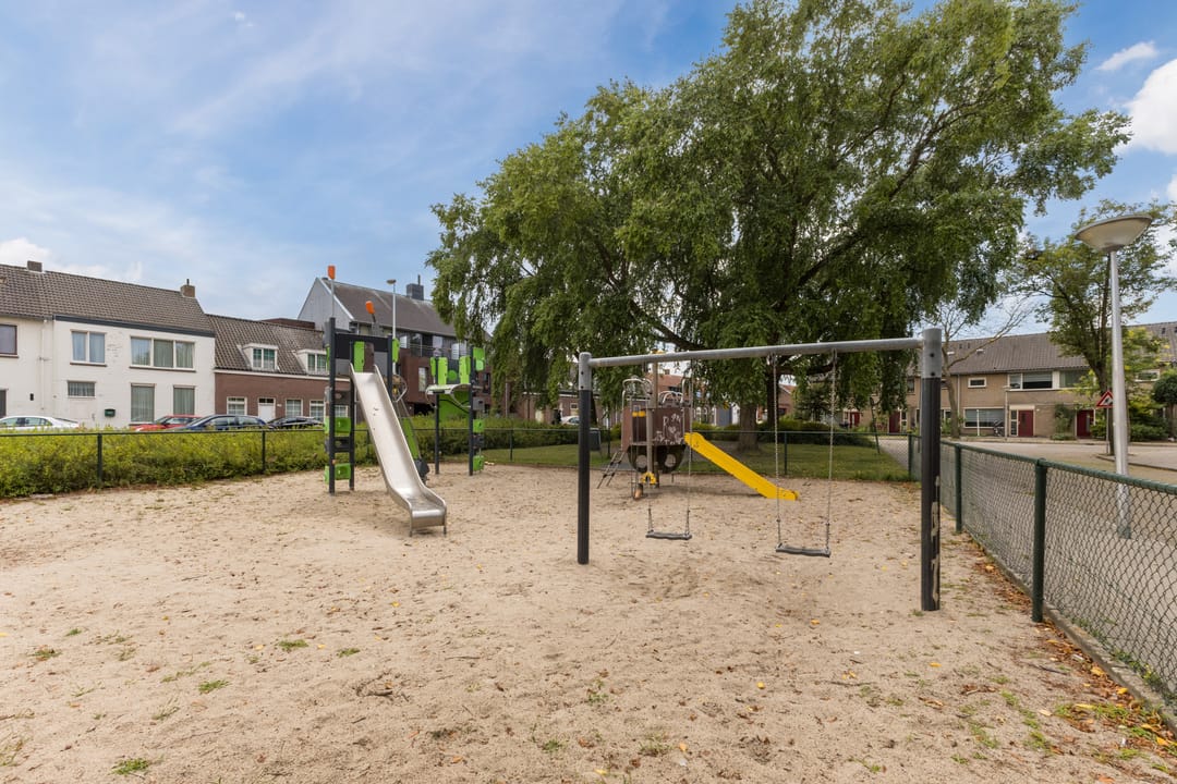 Photo 38 of Grieglaan 1-E